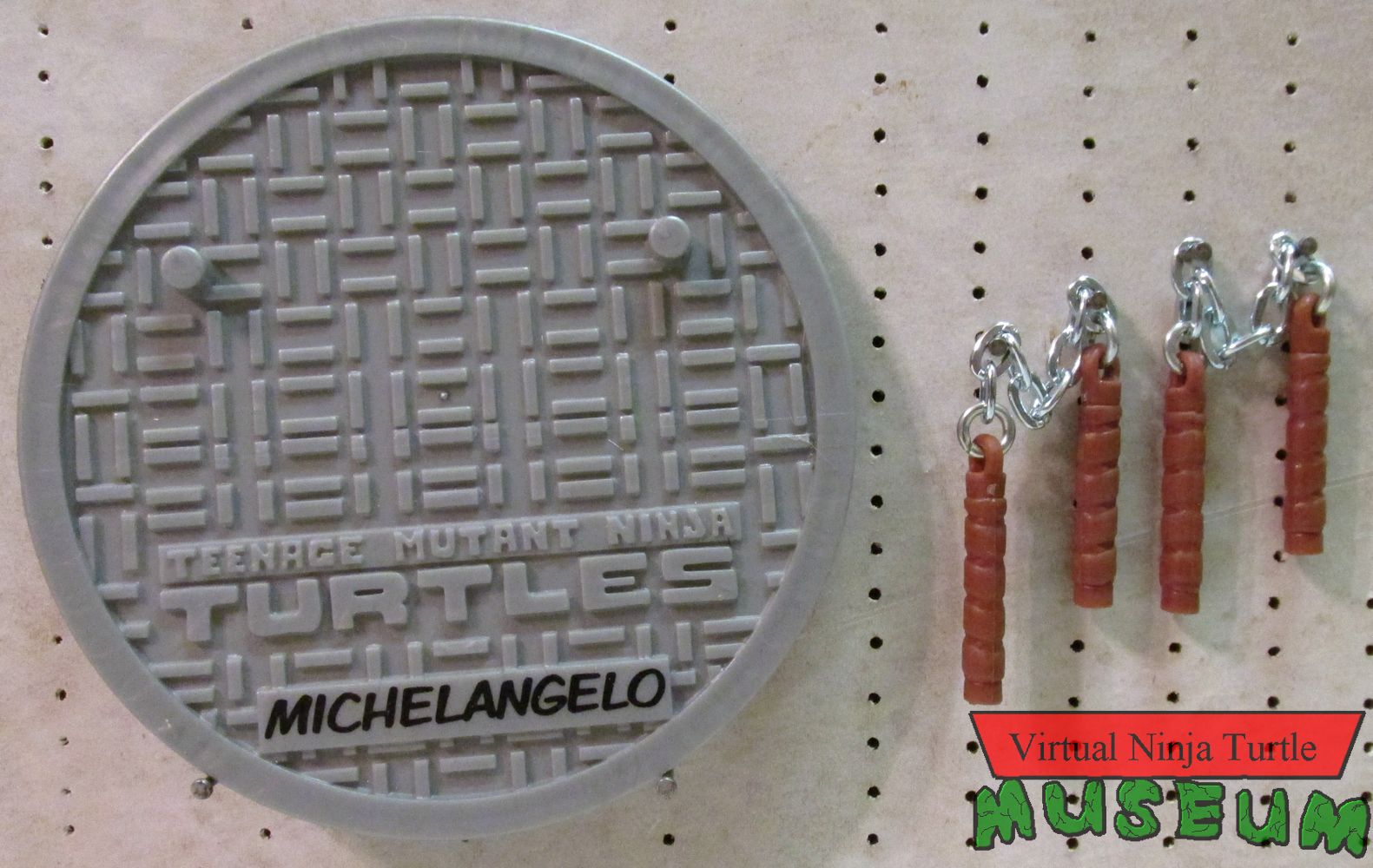 Ninja Elite Michelangelo's accessories