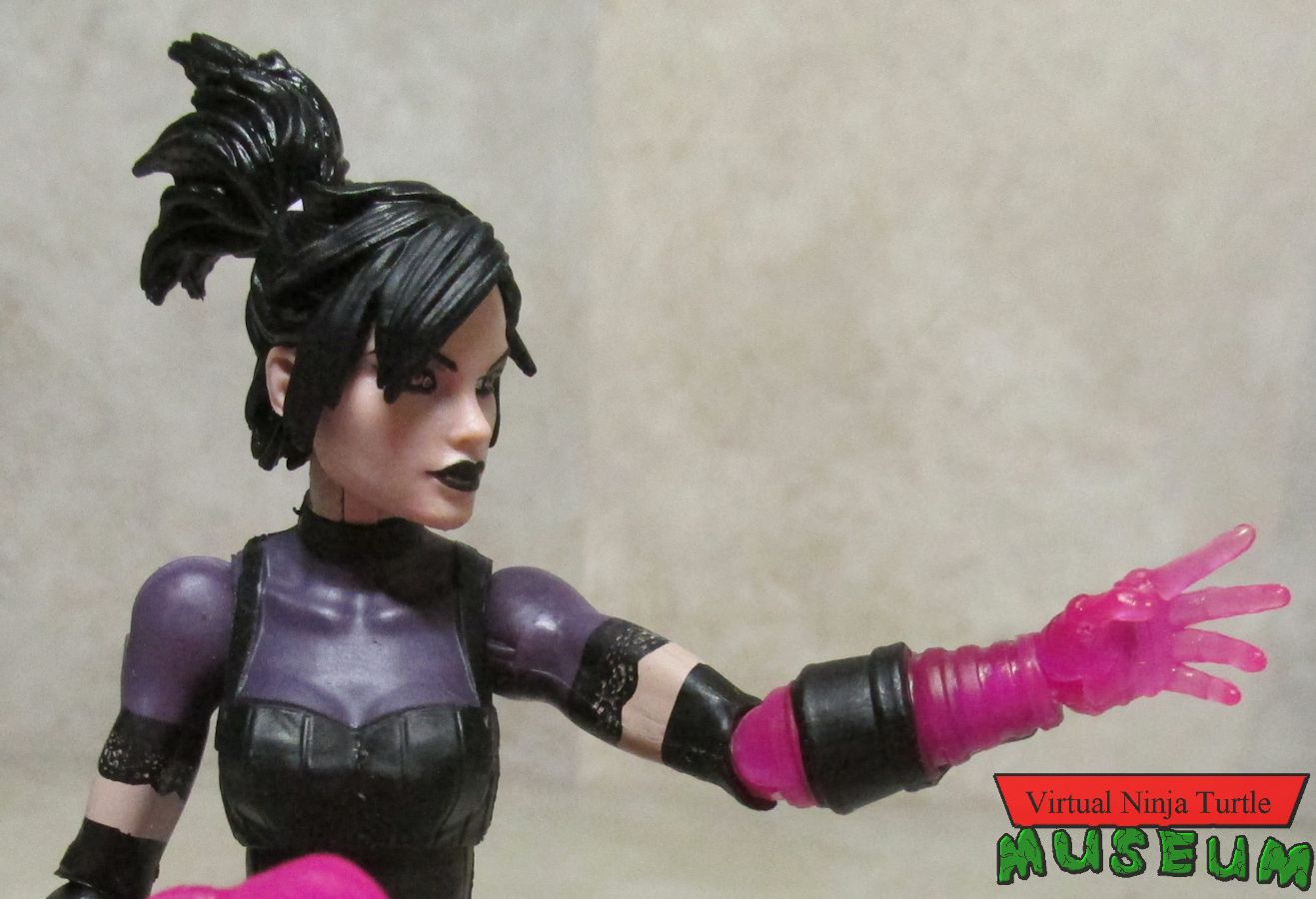 Nico Minoru alt arm detail