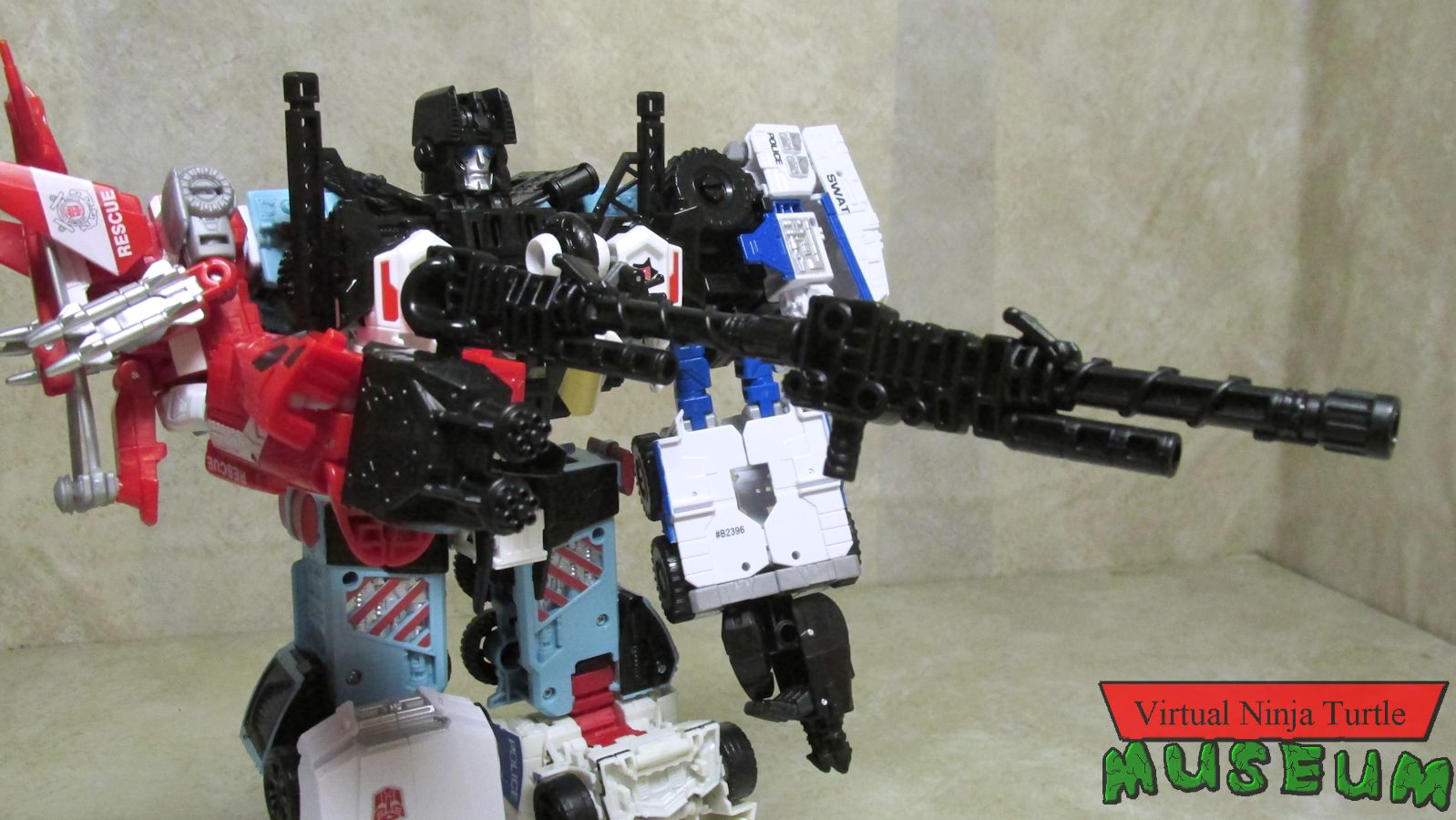 Defensor with rifle